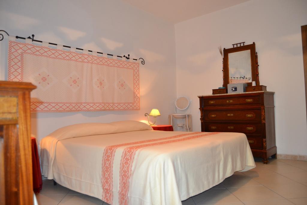 Su Cantaru Guesthouse Villanova Monteleone Экстерьер фото